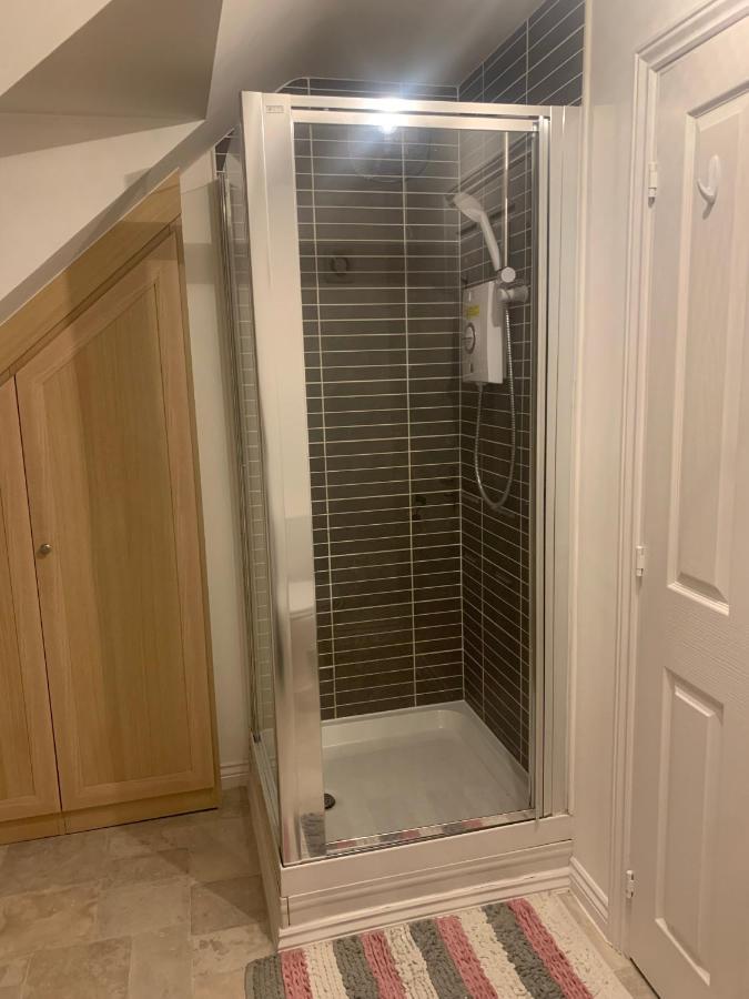 Comfy Double Bedroom In Greater Manchester Bagian luar foto